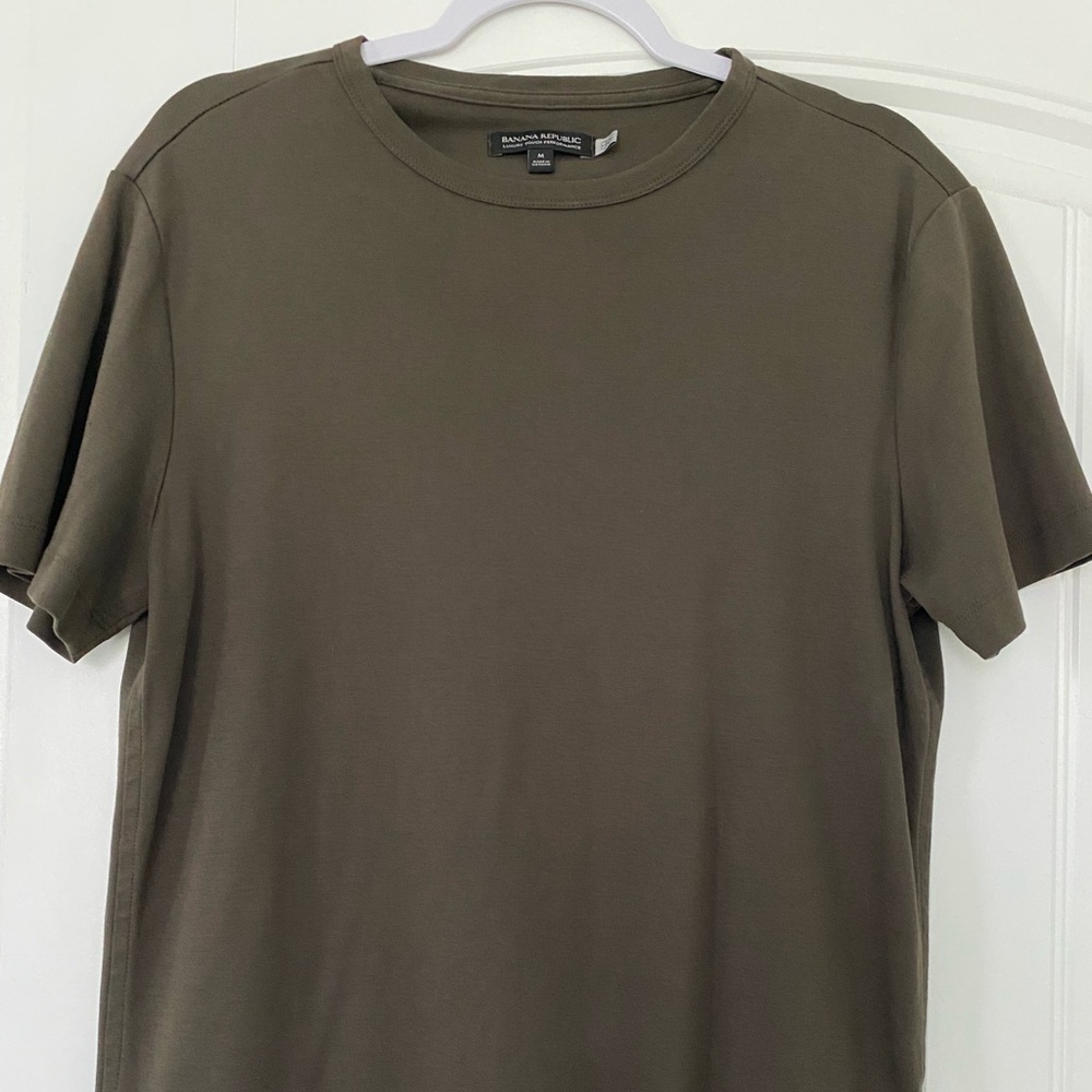 Men’s Banana Republic Luxury Touch Performance Shirt